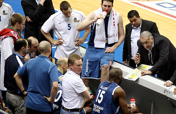 而巡游活动 而巡游活动