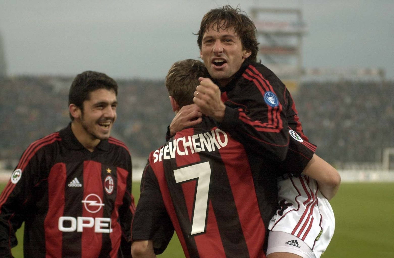 场比赛中屡 场比赛中屡