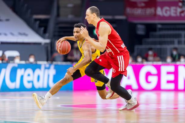 压倒性的胜 压倒性的胜