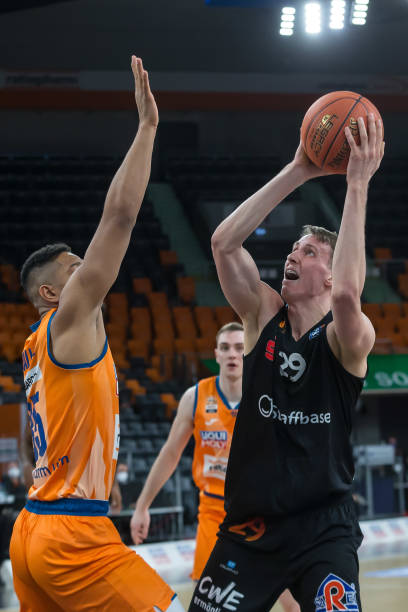 万变的球场 万变的球场