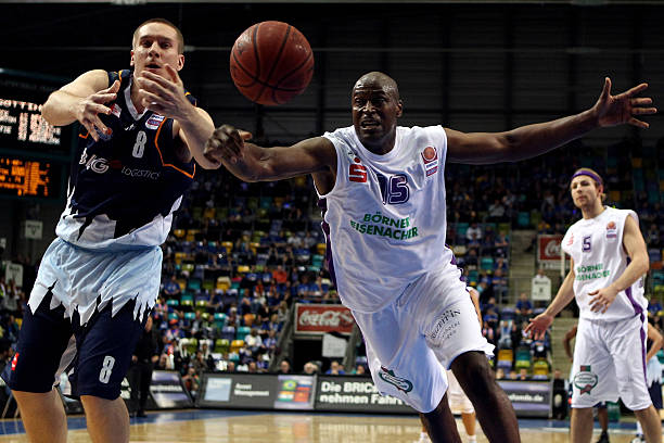 护框者上提 护框者上提